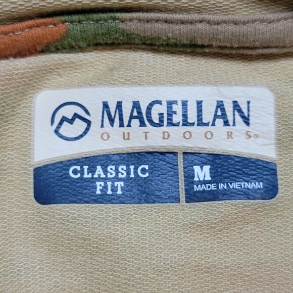 Magellan Outdoors X Shiner Bock Pullover LS Crop Hoodie Camo - Size Medium - Picture 5 of 6